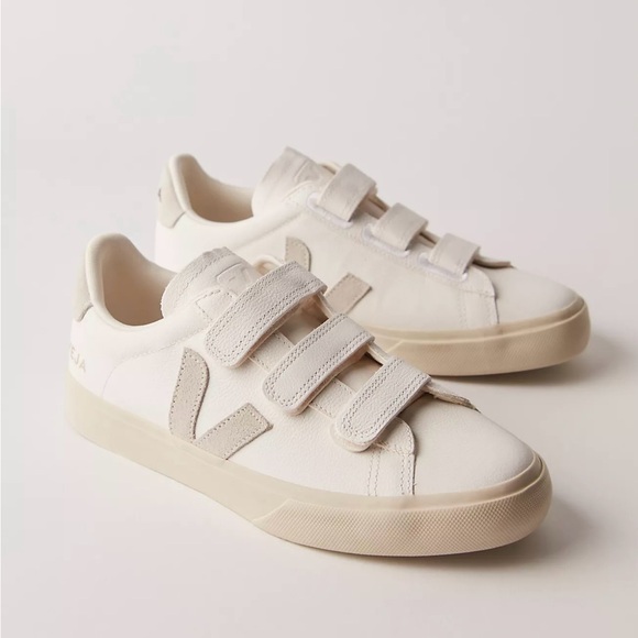 Veja Shoes - Veja Cream Velcro Leather/Suede Sneakers Size 8 pre-owned.